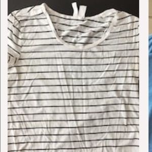 Black and white “u” neck H and M tee